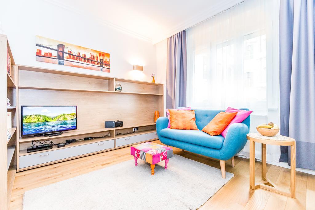 Mar Suite Apartments - Center Вена Экстерьер фото