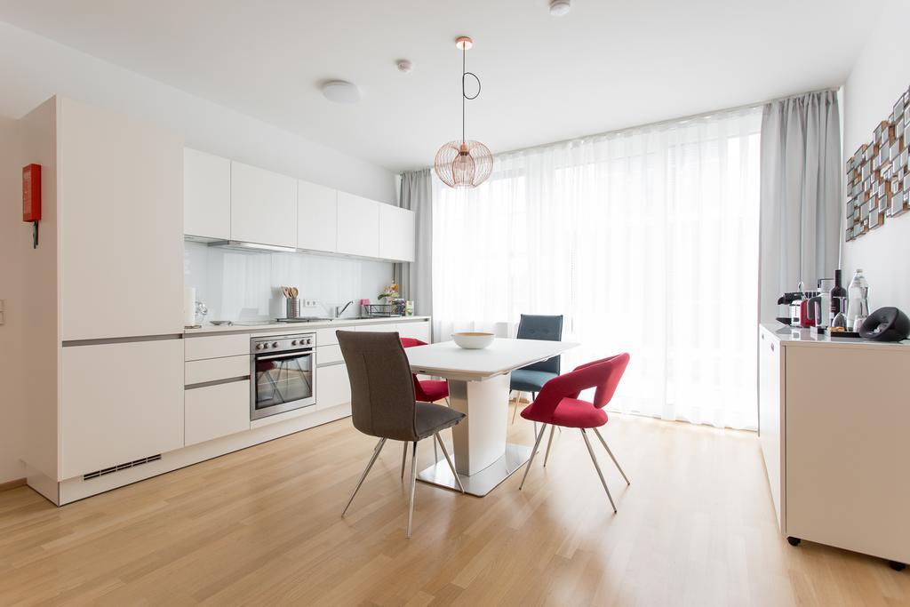 Mar Suite Apartments - Center Вена Экстерьер фото